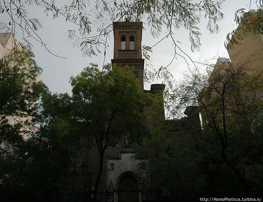 Пасмурный Мадрид Мадрид, Испания Пасмурный Мадрид Мадрид, Испания