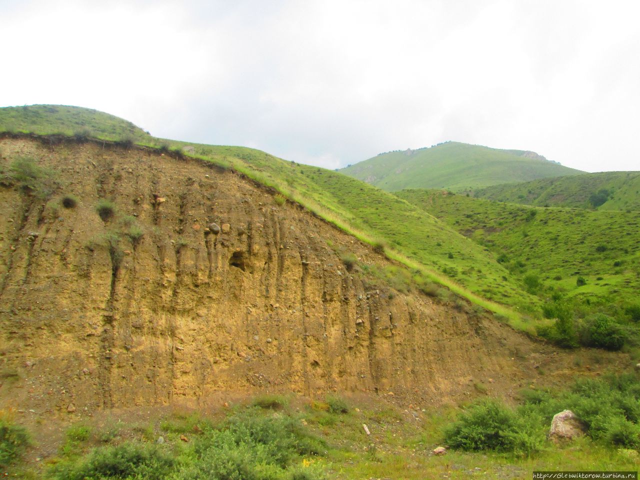 Пешком в Джейрах от Терека Джейрах, Россия Пешком в Джейрах от Терека Джейрах, Россия