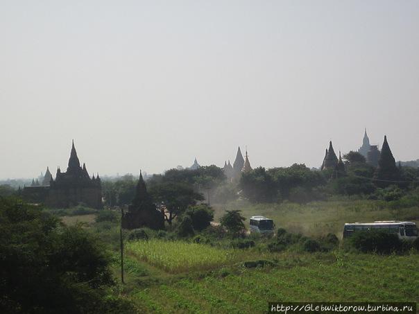 Прогулка по Багану, после Швезигона Баган, Мьянма