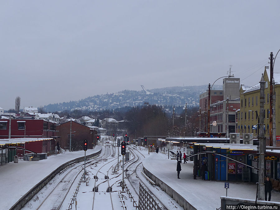 Роскошные пейзажи Норвегии - Страница 29 Tramplin-Holmenkollen