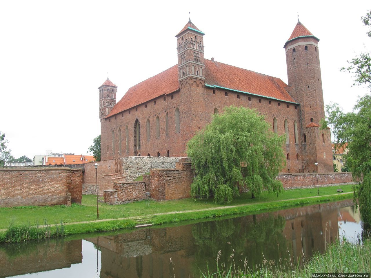Замок с другого ракурса. Лидзбарк, Польша