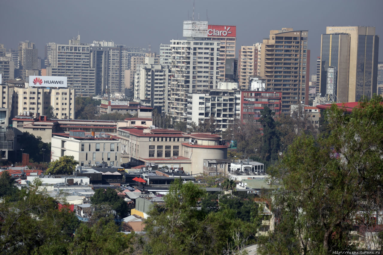 Вид Сантьяго с территории зоосада Сантьяго, Чили