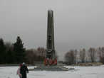 В центре поселка Гостилицы высится мемориал —  восьмиметровый обелиск, выполненный по проекту архитектора А. И. Лапирова. Он был возведен на месте погребения около 4000 советских бойцов.