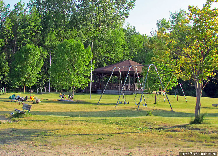 Городок на озере Гурон Пинконнинг, CША