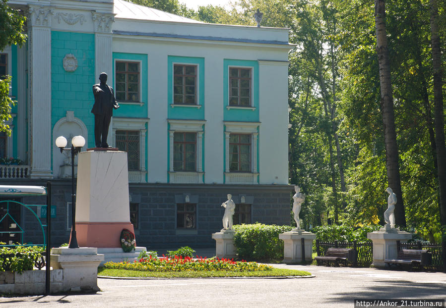 Парк советского периода. Настоящий СССР Глазов, Россия