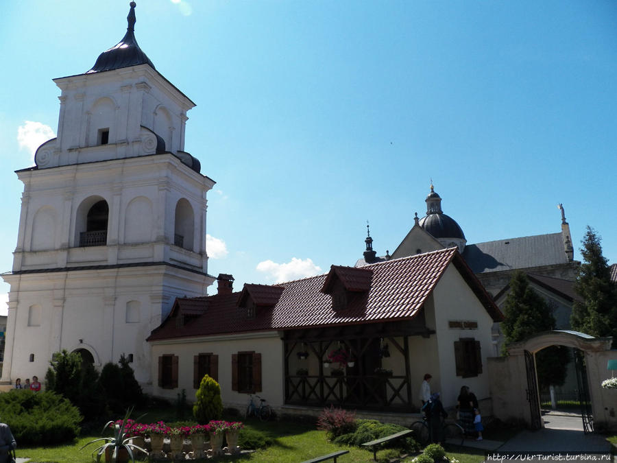 Василианский монастырь Рождества Христова, Жолква Жолква, Украина