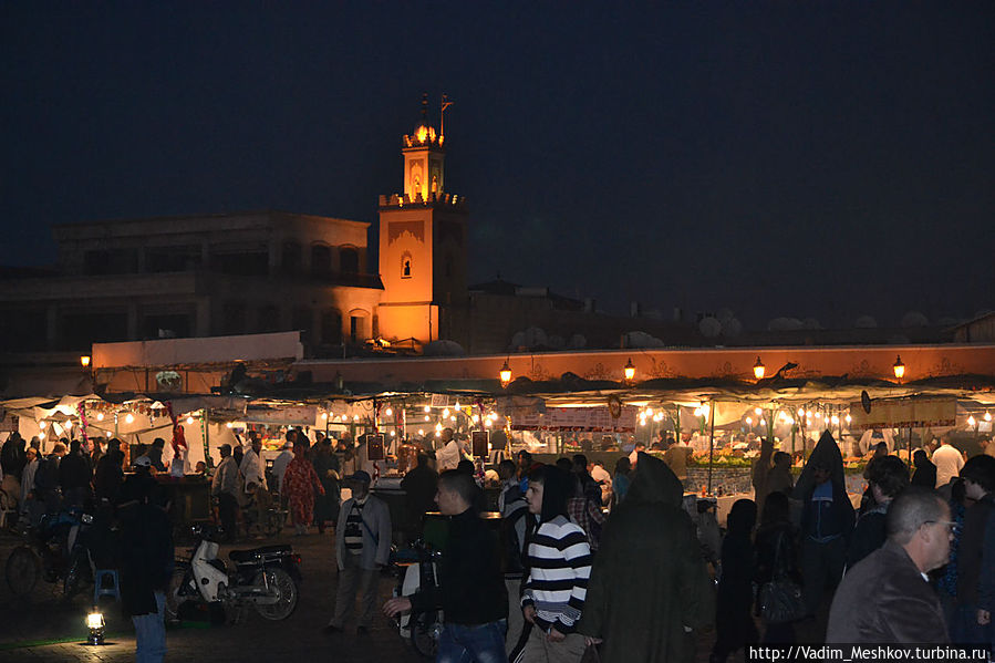 Площадь Джема Эль-Фна Площадь Джема Эль-Фна