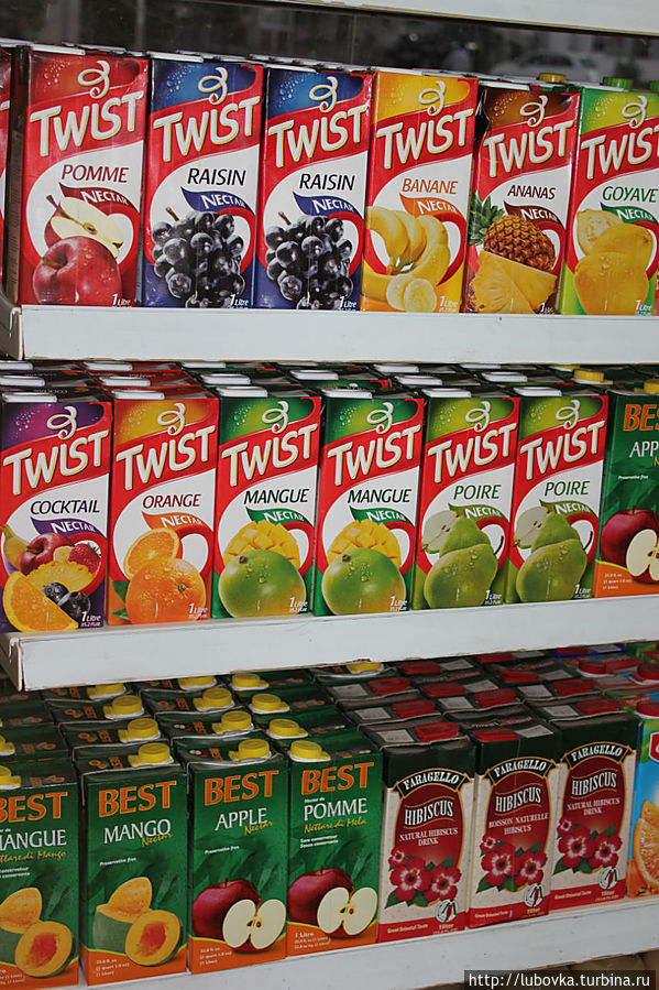 Соки Египта. Обратите внимание на напиток из Гибискуса...В наших супермакетах его наверняка НЕТ!!! Шарм-Эль-Шейх, Египет Соки Египта. Обратите внимание на напиток из Гибискуса...В наших супермакетах его наверняка НЕТ!!! Шарм-Эль-Шейх, Египет