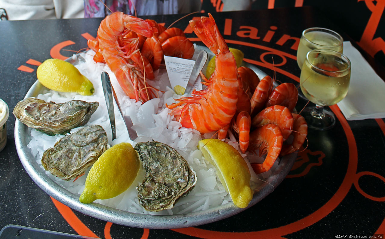 Ле Машу Пойсон де Трувиль Трувиль-сюр-Мер, Франция Ле Машу Пойсон де Трувиль Трувиль-сюр-Мер, Франция