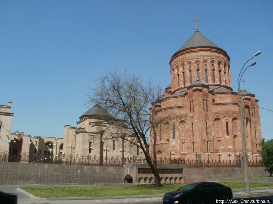 Собор открылся 17 сентября 2013 года. Москва, Россия