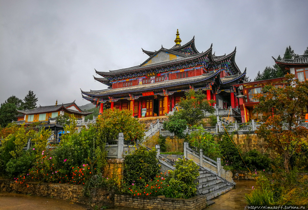 монастырь Огмин Миндролинг (Фугоусы) / Fuguosi temple