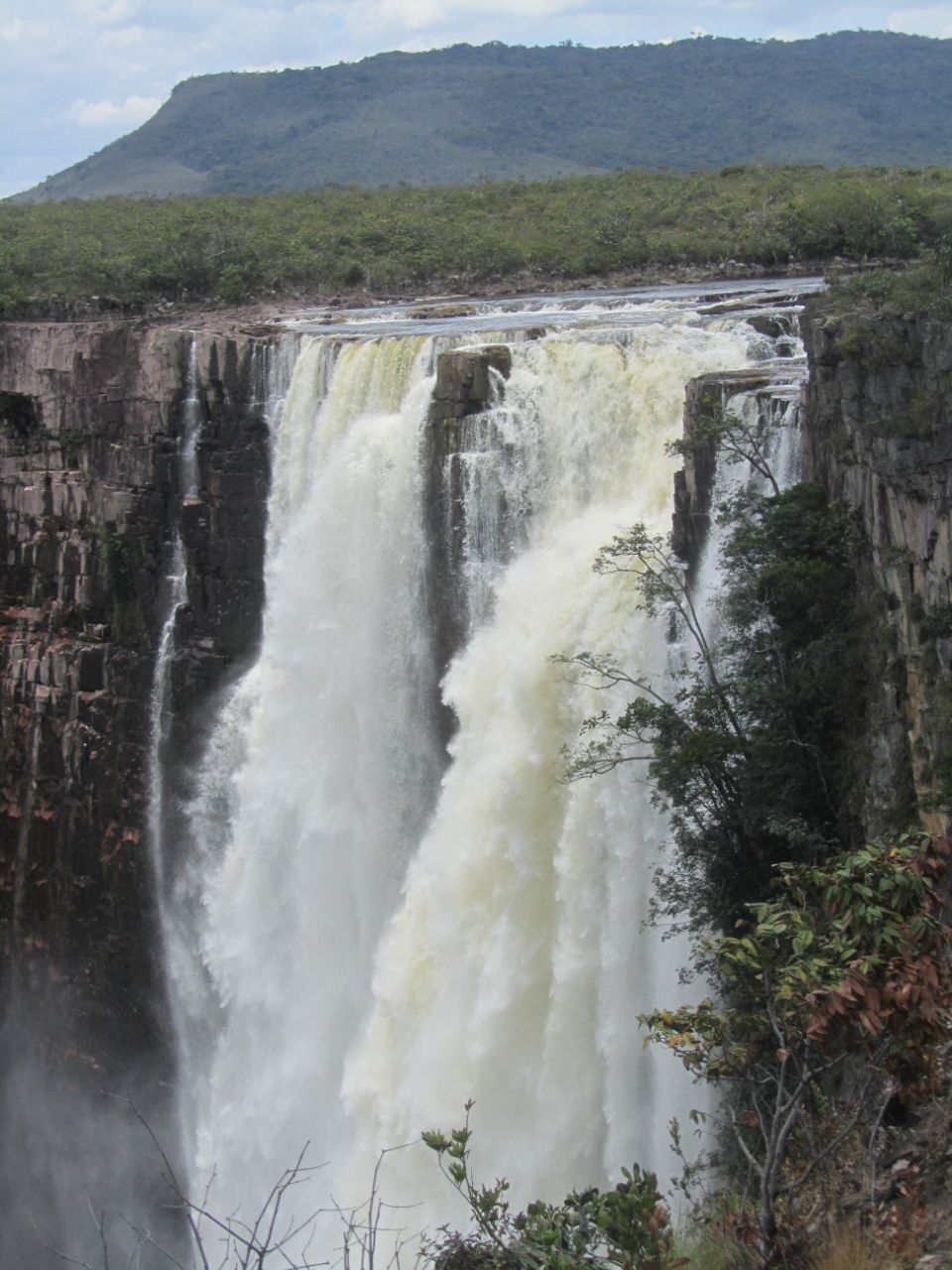 Водопад Апонвао  (Чинак-Меру) Национальный парк Канайма, Венесуэла