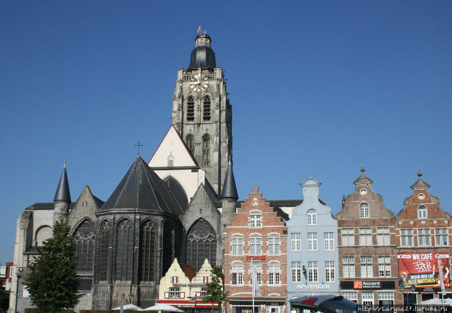 90-метровая башня церкви св. Вальбурги Ауденарде, Бельгия