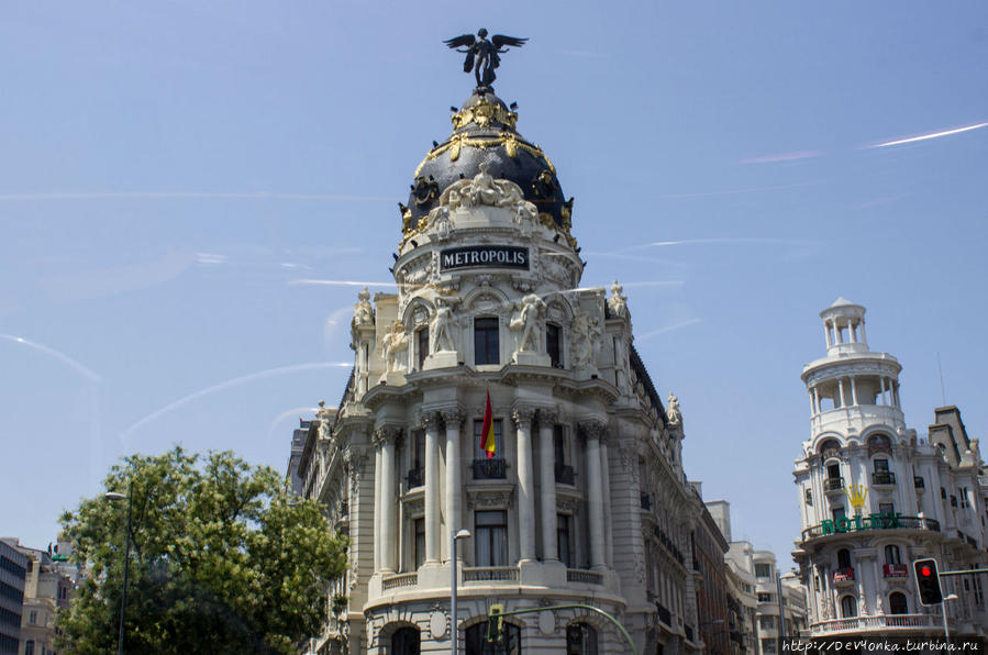 Здание  Метрополиса — тоже один из символов Мадрида Мадрид, Испания