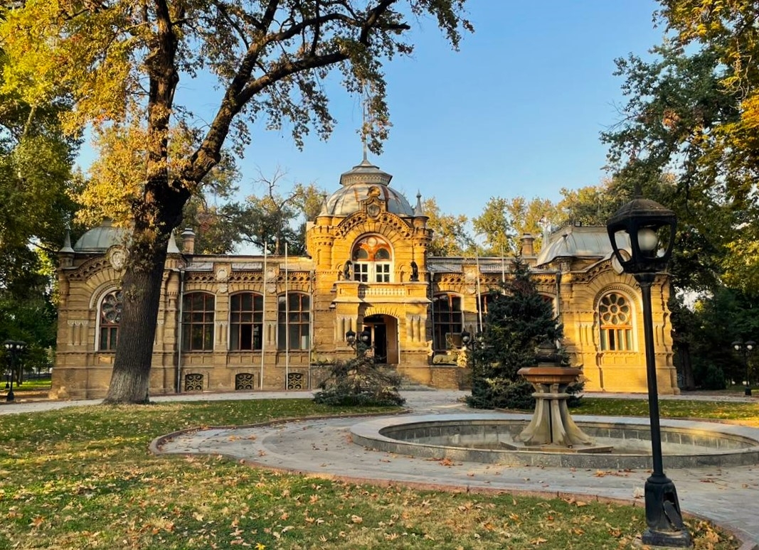Дворец Великого князя Романова-Искандер Ташкент, Узбекистан