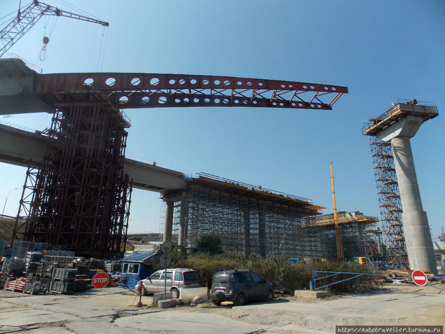 Москва строит дороги. Москва строит дороги.