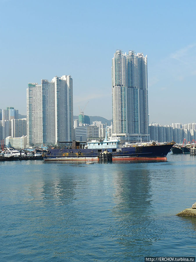 Западный вход в бухту Виктория Гонконг