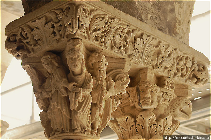 Арль, собор Сен Трофим Арль, Франция Арль, собор Сен Трофим Арль, Франция