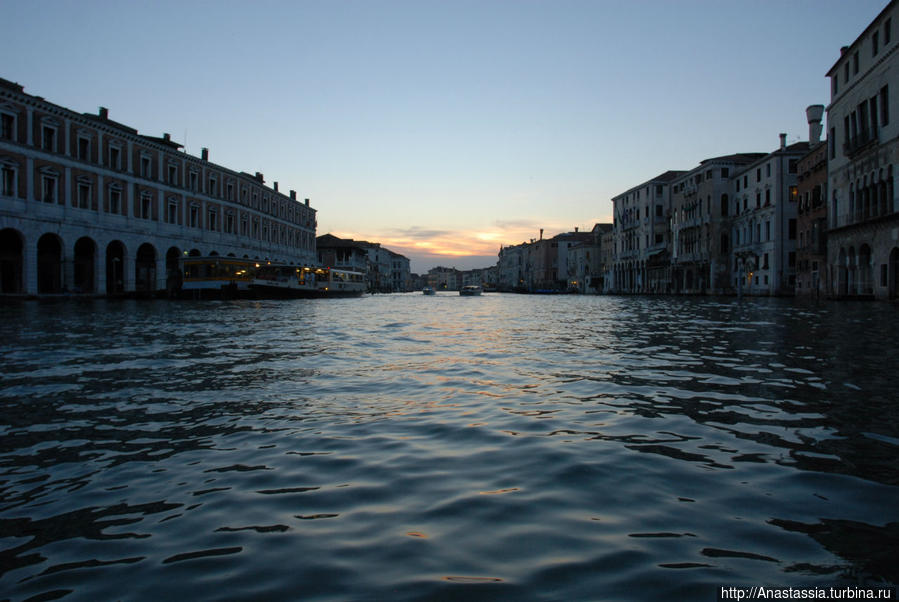 Немного вечерней Венеции без туристов Венеция, Италия