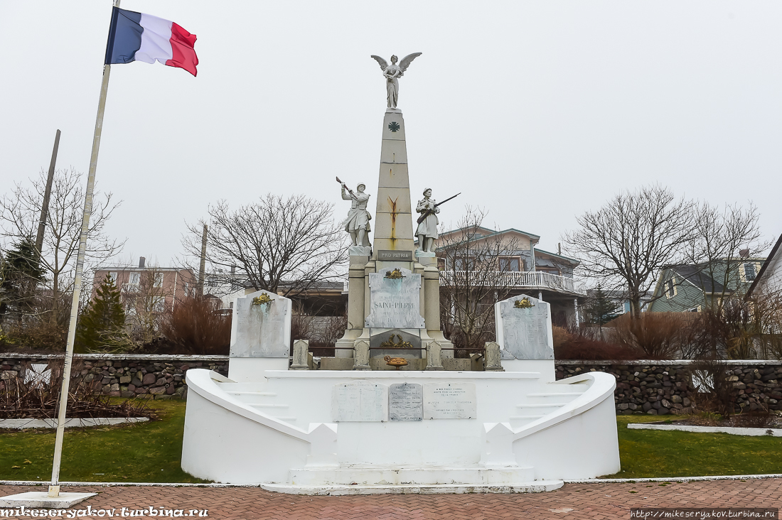 Сен-Пьер. Остатки Новой Франции Остров Сен-Пьер, Сен-Пьер и Микелон Сен-Пьер. Остатки Новой Франции Остров Сен-Пьер, Сен-Пьер и Микелон