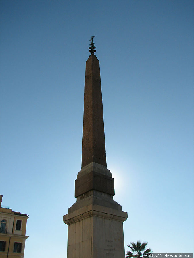 античный обелиск Рим, Италия