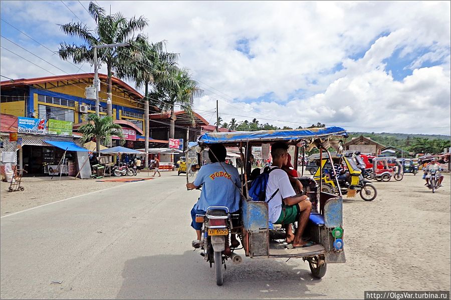 Основное средство передвижения по острову — тук-тук Остров Самал, Филиппины