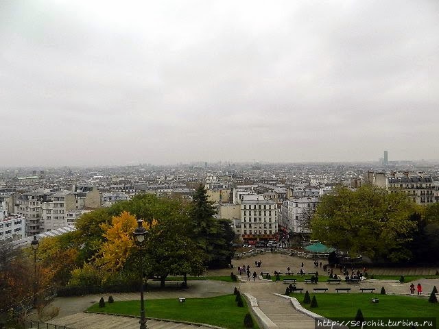 Париж: вид с Монмартра Париж, Франция