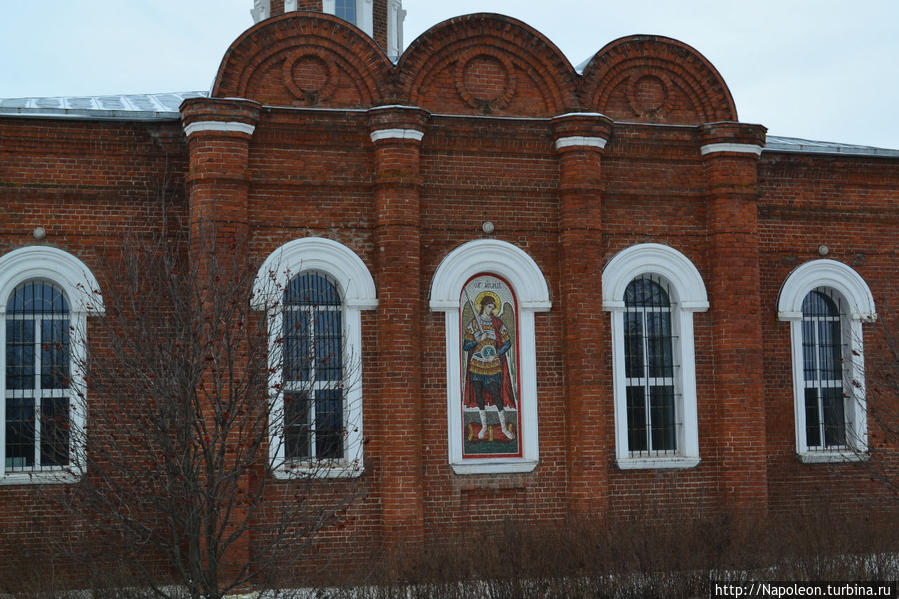 Храм Архангела Михаила Подвязье, Россия