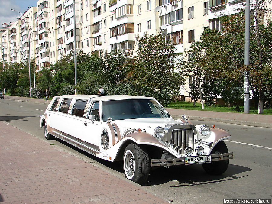 А к услугам молодых и крутых  —  VIPmobili Киев, Украина