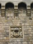 Виндзор. Ворота украшены символами Генриха VIII