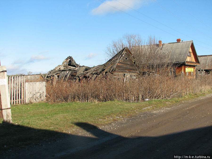 Еще один дом развалился Свердловская область, Россия