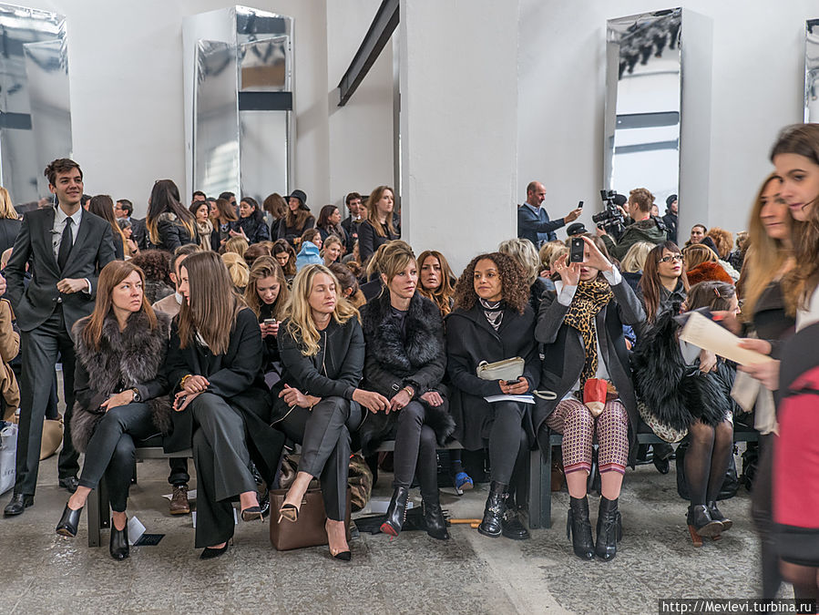 Неделя моды в Милане Милан, Италия Неделя моды в Милане Милан, Италия
