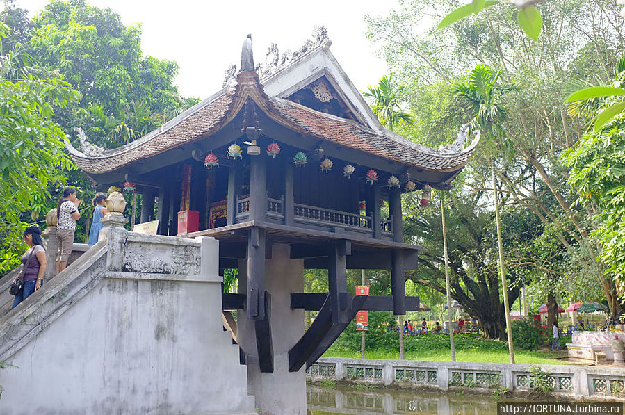 Пагода на одном столбе Ханой, Вьетнам