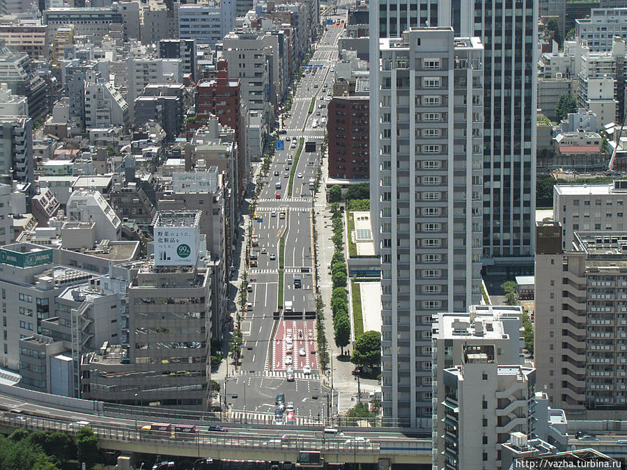 Токийская телевизионная башня. Токио, Япония