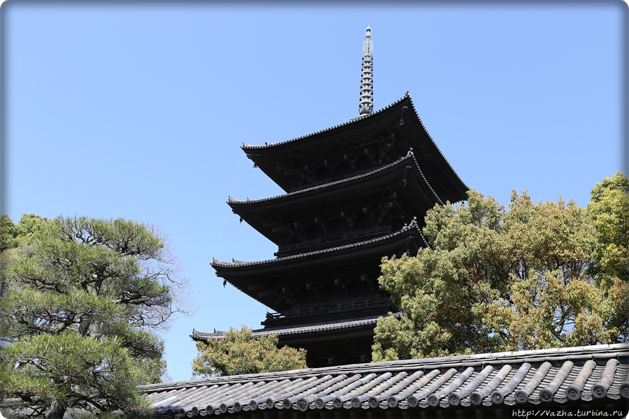 Пятиярусная пагода,является символом Киото Киото, Япония