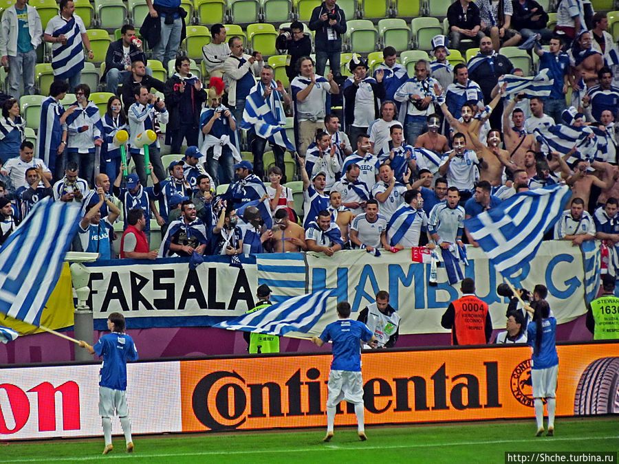 Потанцуем? Гимн Евро-2012 вместе девчонками из Гданьска Гданьск, Польша Потанцуем? Гимн Евро-2012 вместе девчонками из Гданьска Гданьск, Польша