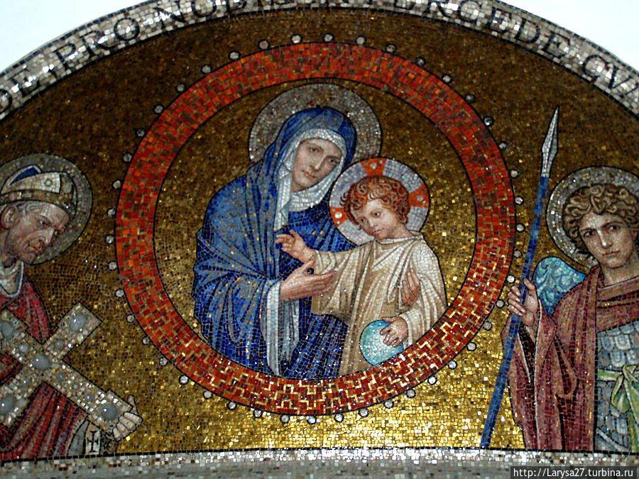Мозаика в церкви Св. Михаила Хильдесхайм, Германия