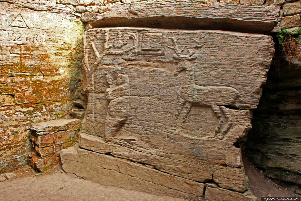 Языческий скальный храм с уникальным барельефом в Буше