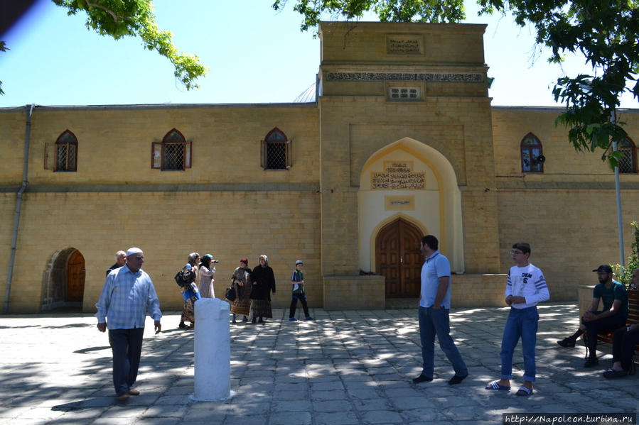 Маленькая экскурсия по Джума мечети Дербент, Россия