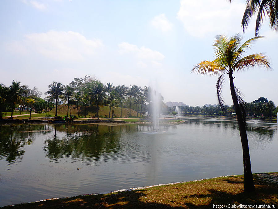Куала-Лумпур. Озеро Tasik Titiwangsa Куала-Лумпур, Малайзия