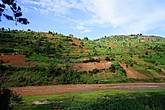 Это уже вид на руандийскую сторону из Бурунди.