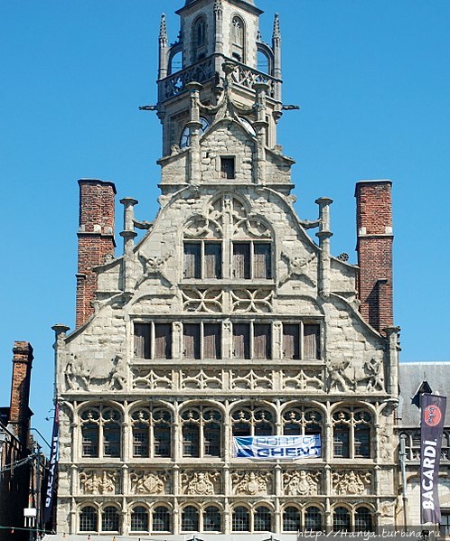 Здание Gildehuis der Vrije Schippers (Graslei 10), Гильдии свободных судовладельцев в Генте. Фото из интернета. Гент, Бельгия