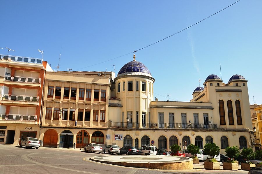 Эльинн
Здание Муниципалитета Эльинн
Здание Муниципалитета