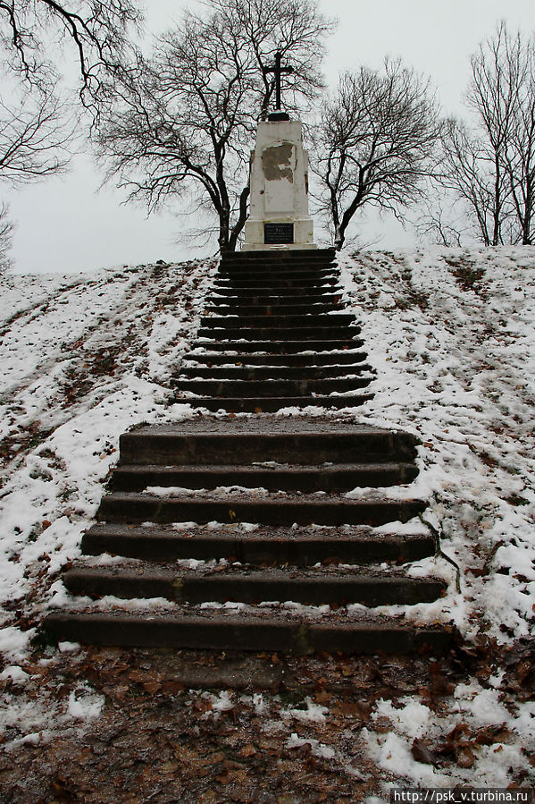 Памятник Стефану Баторию, так и не осадившим наш город! Памятник Стефану Баторию, так и не осадившим наш город!