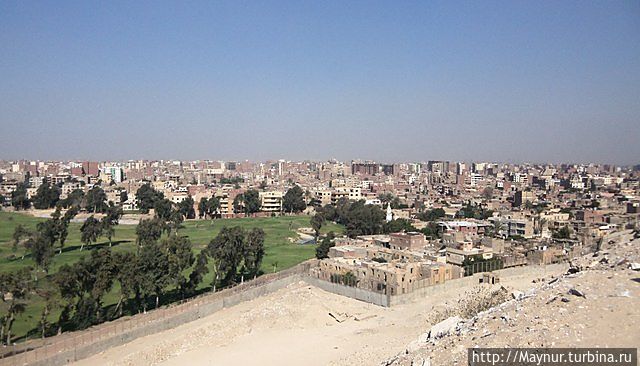 Вид на  Каир от пирамид Каир, Египет