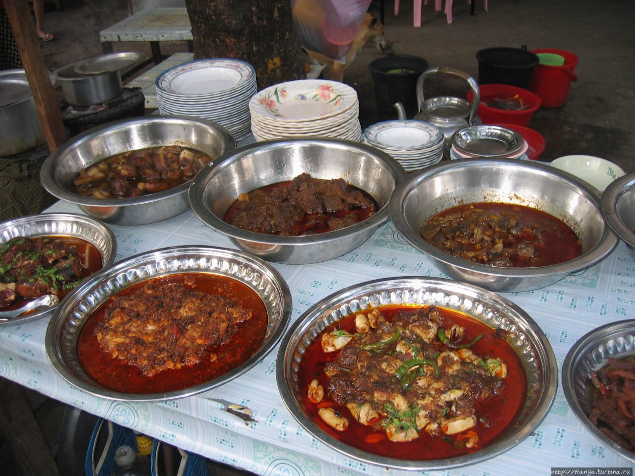 Уличная еда в Янгуне Янгон, Мьянма