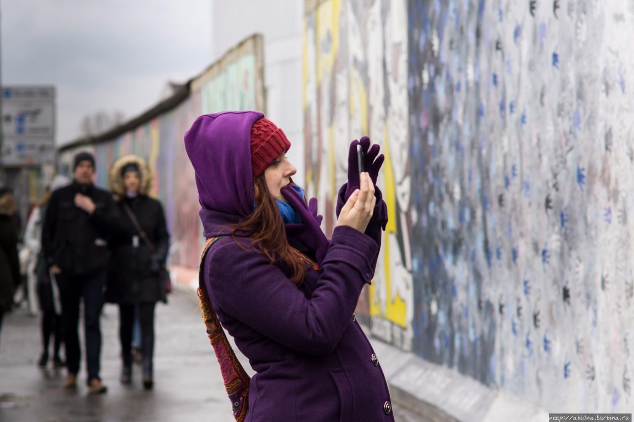 Берлинская стена и 