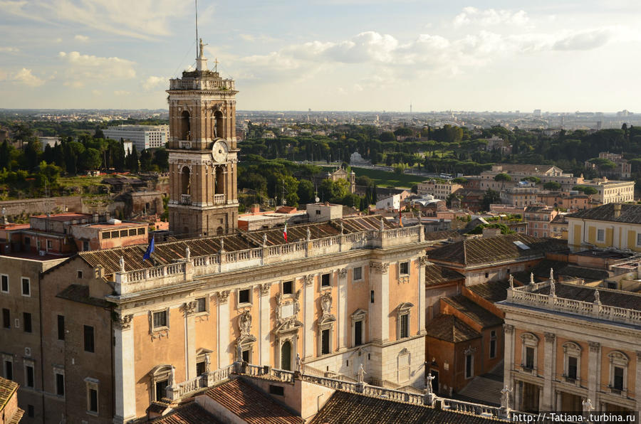 Капитолий с Витториано Рим, Италия Капитолий с Витториано Рим, Италия