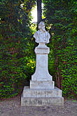 Памятник художнику-портретисту Фридриху фон Амерлингу