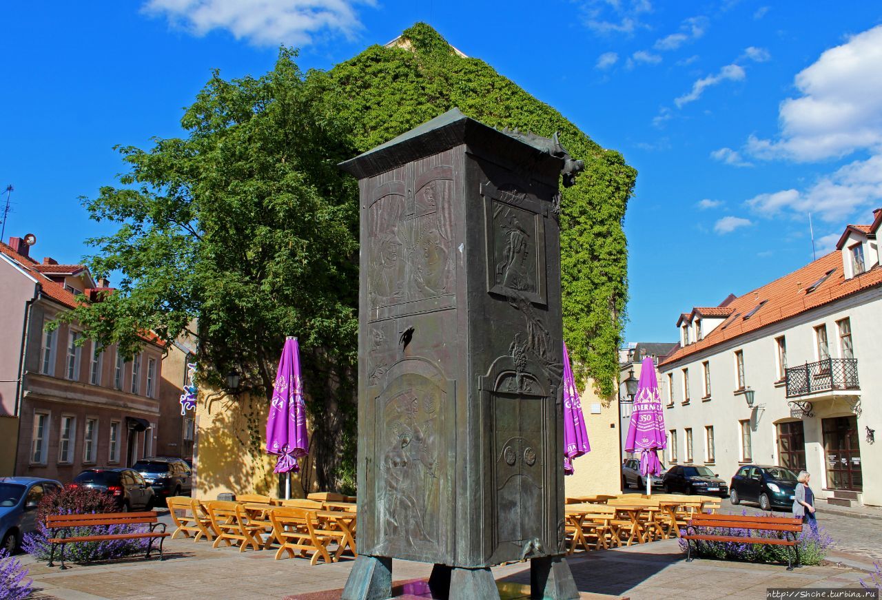 Скульптура «Башня» Клайпеда, Литва